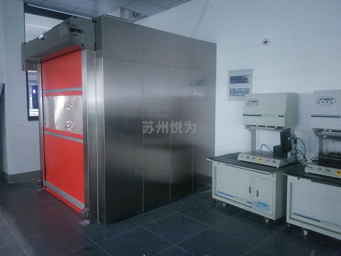 浙江某电子科技公司风淋室安装现场